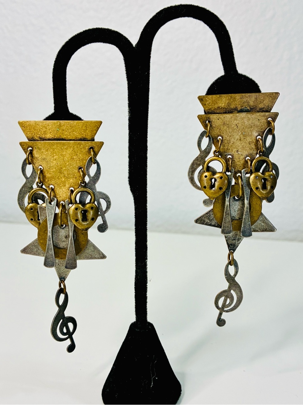 92 Susan L. Richardson Mixed Metal Art To Wear Modernist Celestial Music Charms